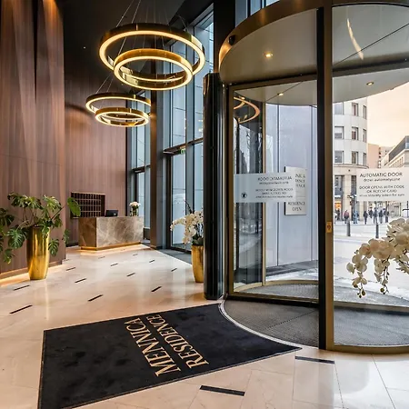 Lejlighed Urban Chic - Luxury 2-bedroom, Mennica *