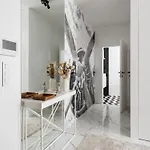 Apartment Urban Chic - Luxury 2-bedroom, Mennica *