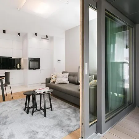 Urban Chic - Luxury 2-bedroom, Mennica Warschau