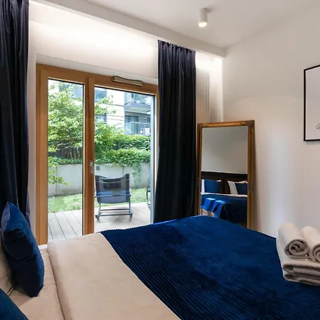 Golden - Two Bedrooms Luxury In The Center - Mennica Appartement