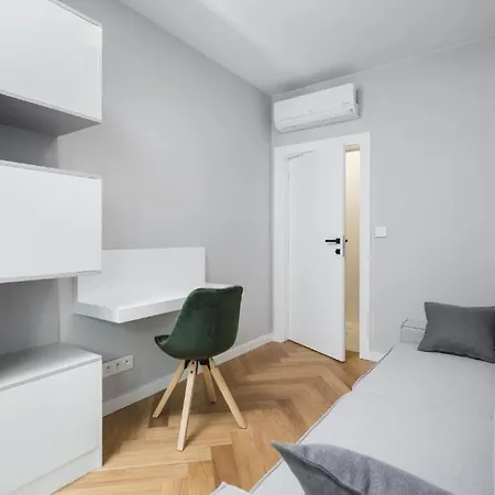 Golden - Two Bedrooms Luxury In The Center - Mennica Appartement