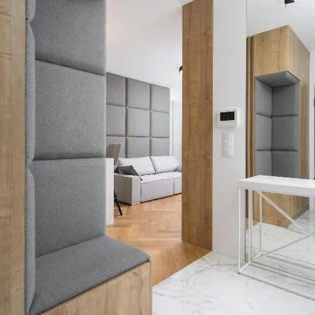 Golden - Two Bedrooms Luxury In The Center - Mennica Appartement
