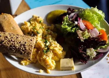 Urban Chic - Luxury 2-bedroom, Mennica Appartement