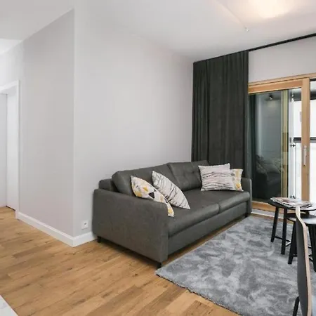Urban Chic - Luxury 2-bedroom, Mennica Appartement *