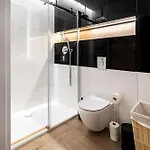 Lejlighed Urban Chic - Luxury 2-bedroom, Mennica *