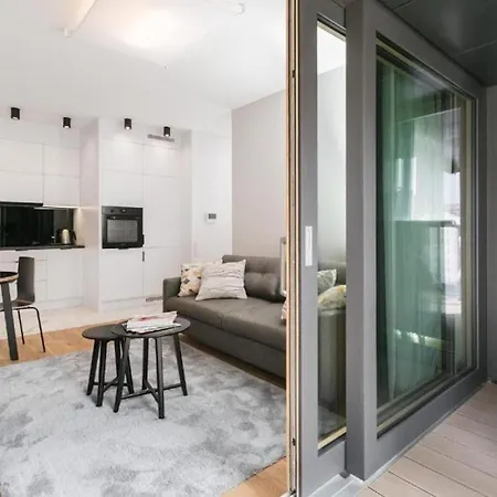 Urban Chic - Luxury 2-bedroom, Mennica Lejlighed Warszawa