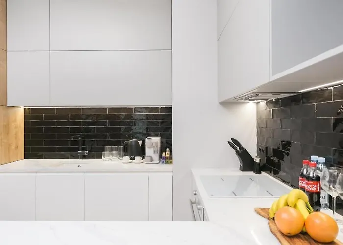 Apartman Urban Chic - Luxury 2-bedroom, Mennica *